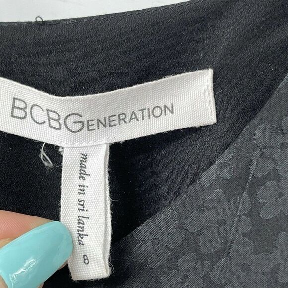 BCBGeneration Black Floral Silky Sleeveless Ruffle Hem Dress Womens Size 8 Chic - Picture 6 of 7